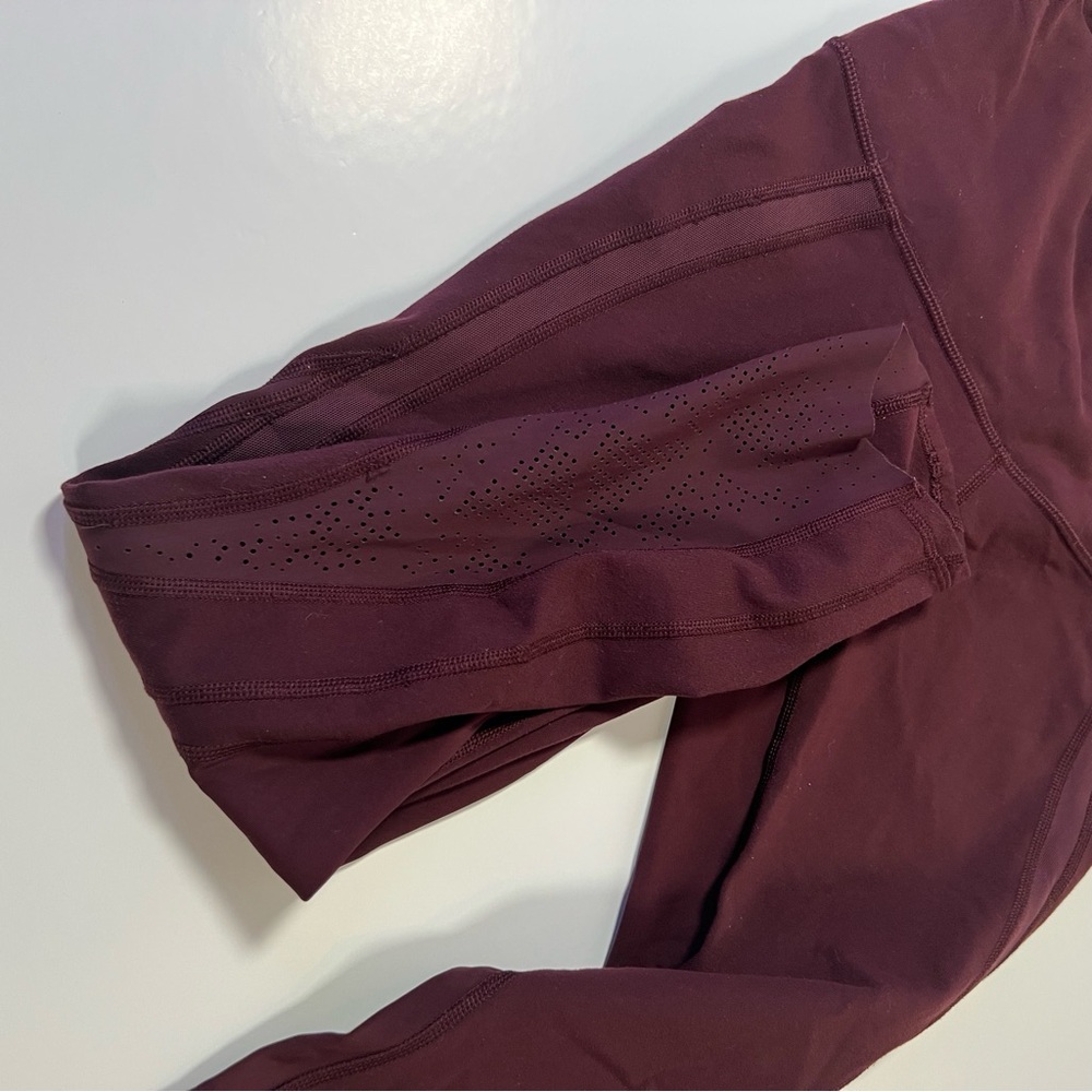 Lululemon‎ Burgundy High Rise Cropped Leggings Women’s Size 6 Yoga Athletic - Picture 8 of 8